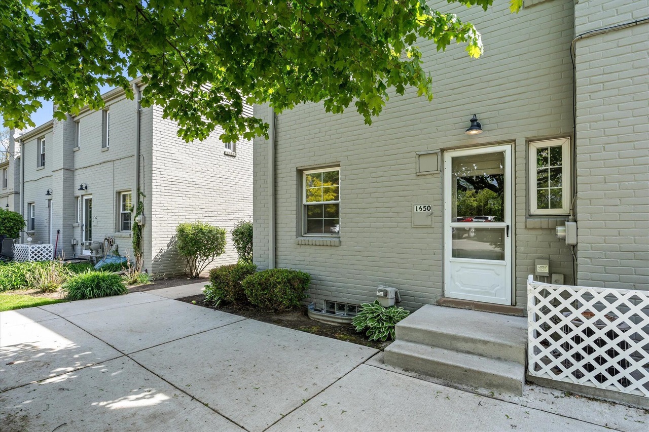 1650 Graefield Road Birmingham, MI 48009 - Photo 22 of 27