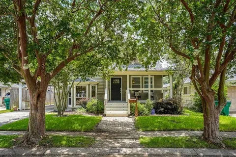 $420,000 | 419 West William David Parkway, Metairie, LA 70005
