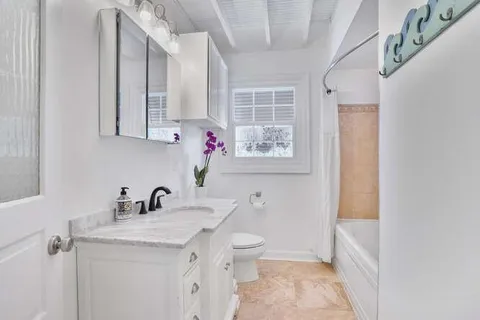 $420,000 | 419 West William David Parkway, Metairie, LA 70005