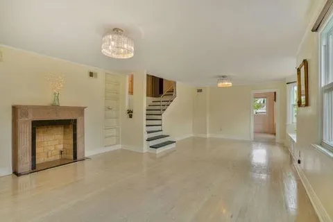 $420,000 | 419 West William David Parkway, Metairie, LA 70005