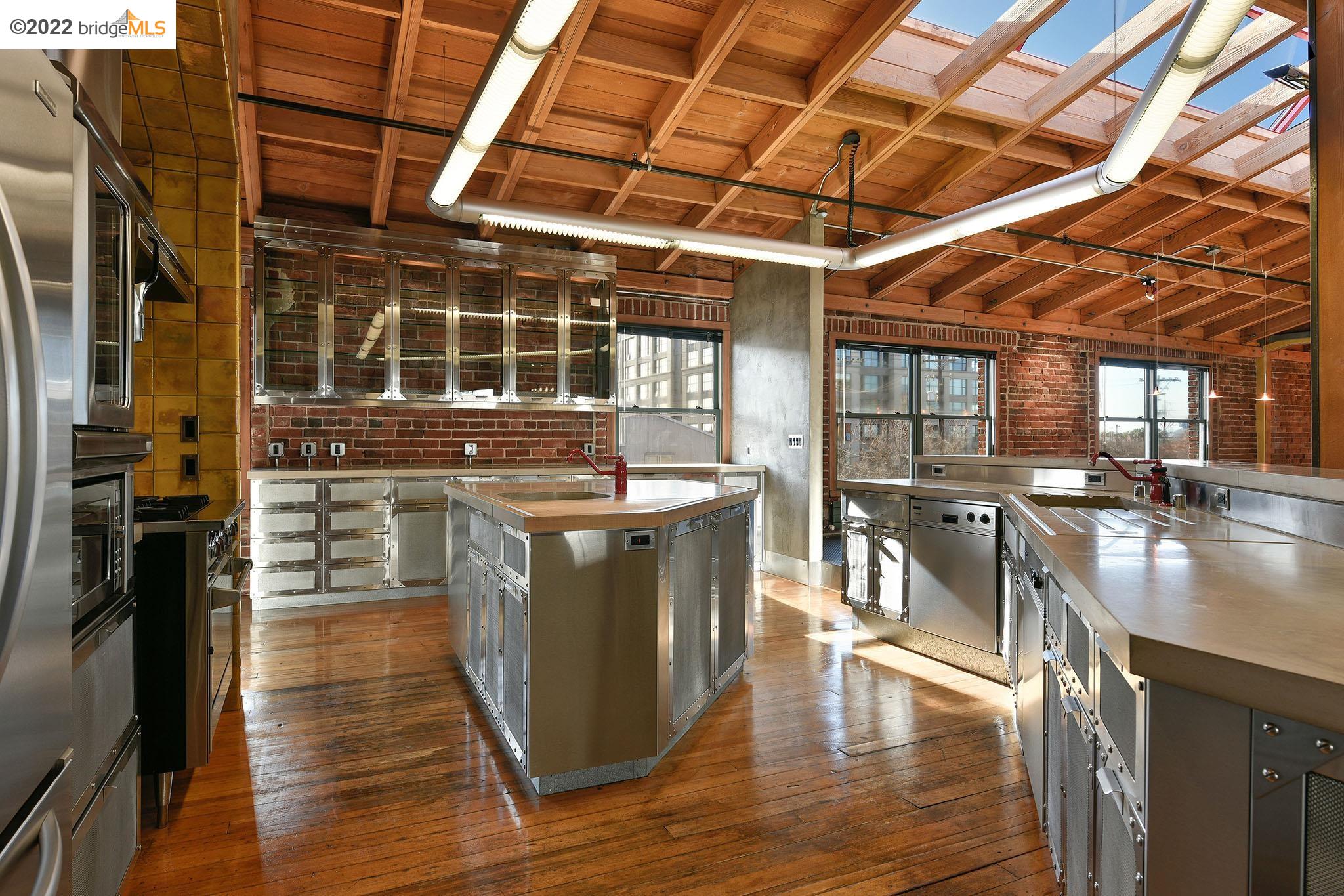 299 3rd Street, Unit 3RD F Oakland, CA 94607 - Photo 22 of 55