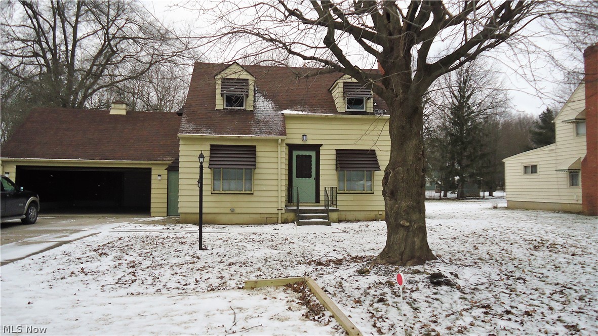 2850 South Meridian Road Youngstown, OH 44511 - Photo 1 of 17 Gallery Image 1