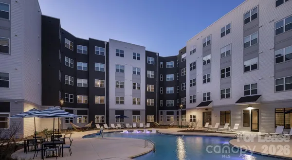 $1,886 | 8424 North Tryon Street, Unit B3, Charlotte, NC 28262