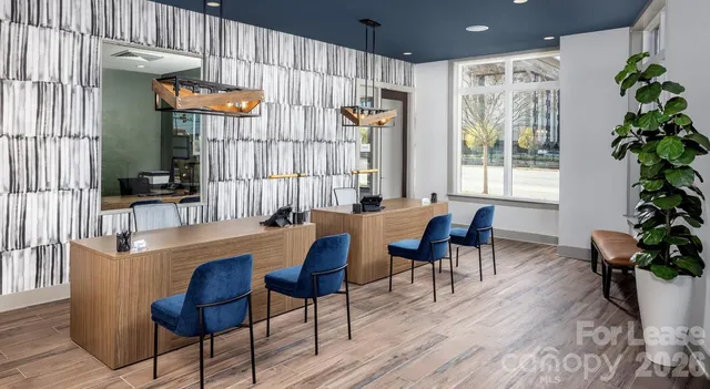 $1,724 | 8424 North Tryon Street, Unit B2, Charlotte, NC 28262