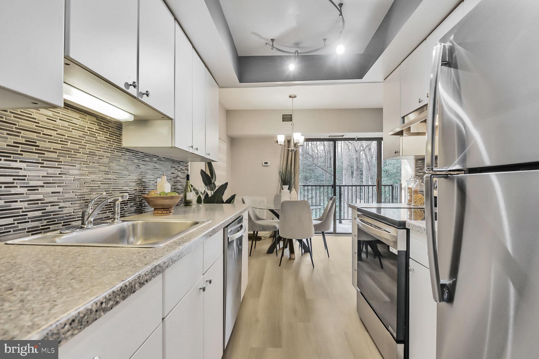 11658 Stoneview Square, Unit 12C Reston, VA 20191 - Photo 4 of 14 Gallery Image 4