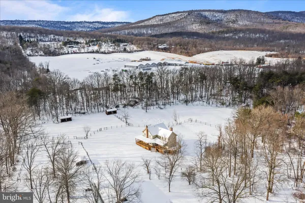 $849,999 | 344 Tub Run Hollow Road, Hedgesville, WV 25427