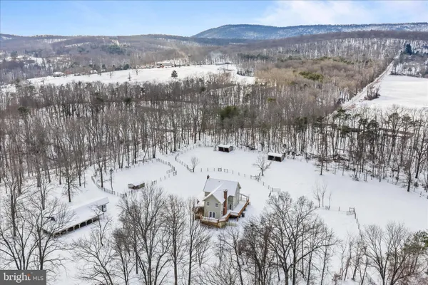 $849,999 | 344 Tub Run Hollow Road, Hedgesville, WV 25427
