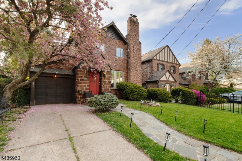 16 Summit Road Clifton, NJ 07012 - Photo 2 of 29