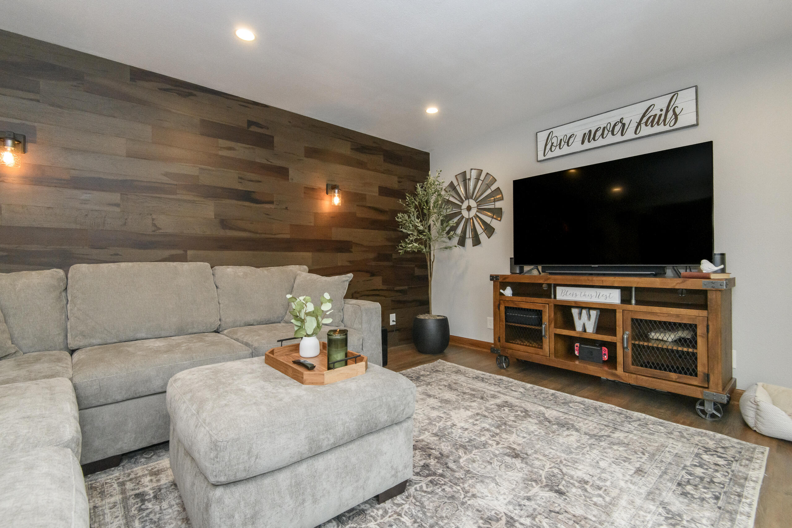 S36W28308 Quail Run Genesee, WI 53189 - Photo 13 of 49 W28308 Quail Run-13