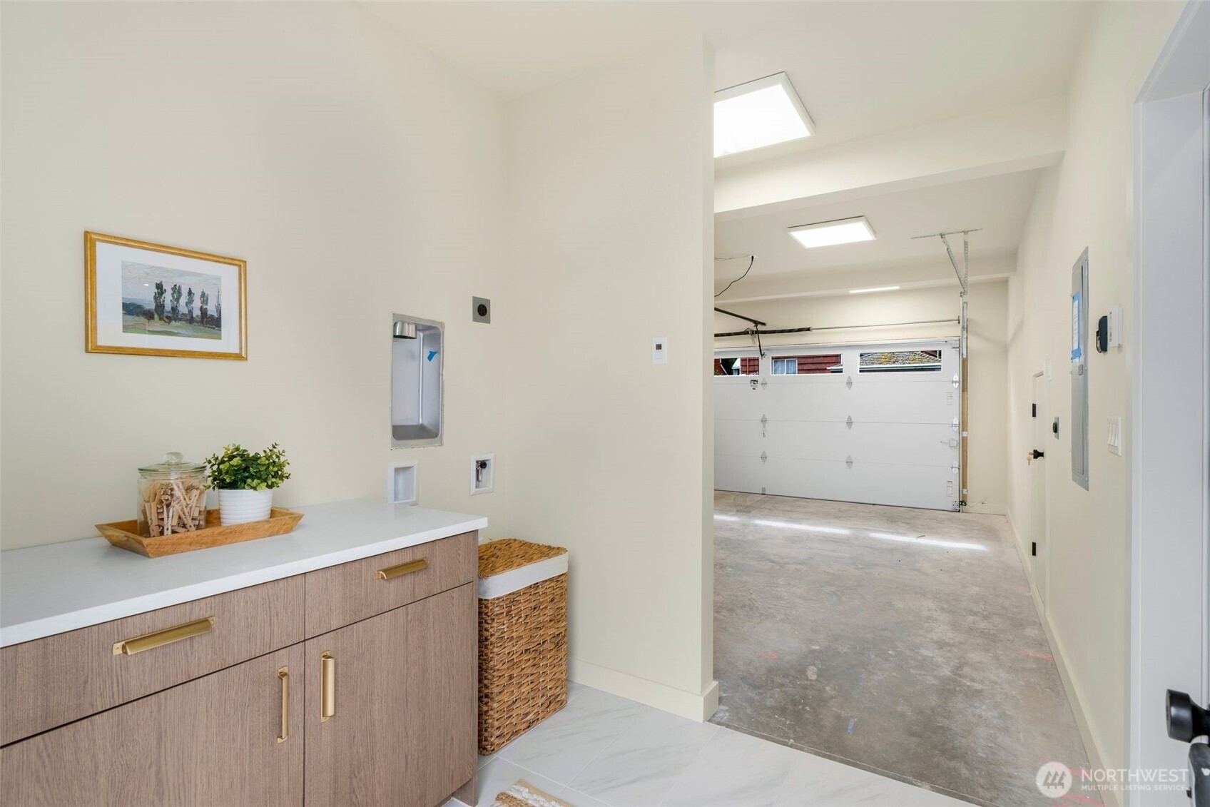 4413 50th Avenue Southwest Seattle, WA 98116 - Photo 23 of 36