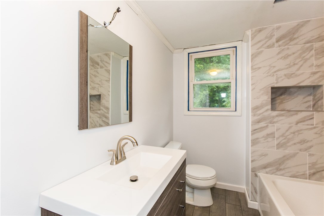 215 Gleaner Chapel Road Scituate, RI 02857 - Photo 11 of 40