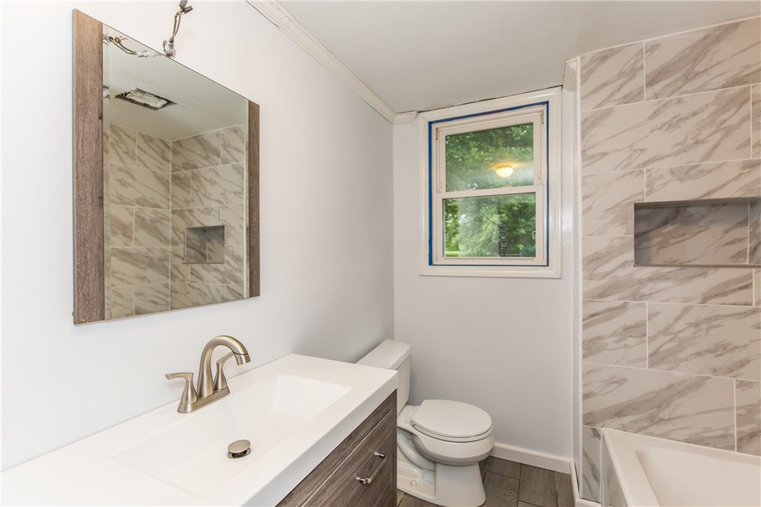 215 Gleaner Chapel Road Scituate, RI 02857 - Photo 13 of 40