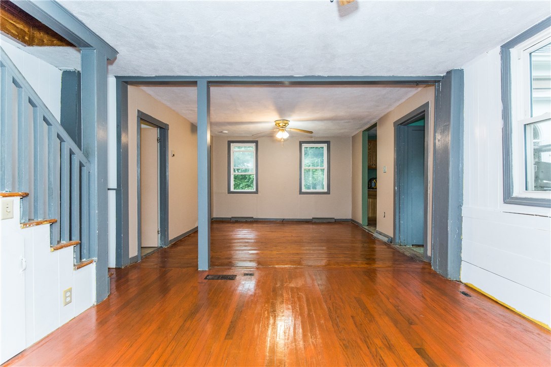 215 Gleaner Chapel Road Scituate, RI 02857 - Photo 6 of 40