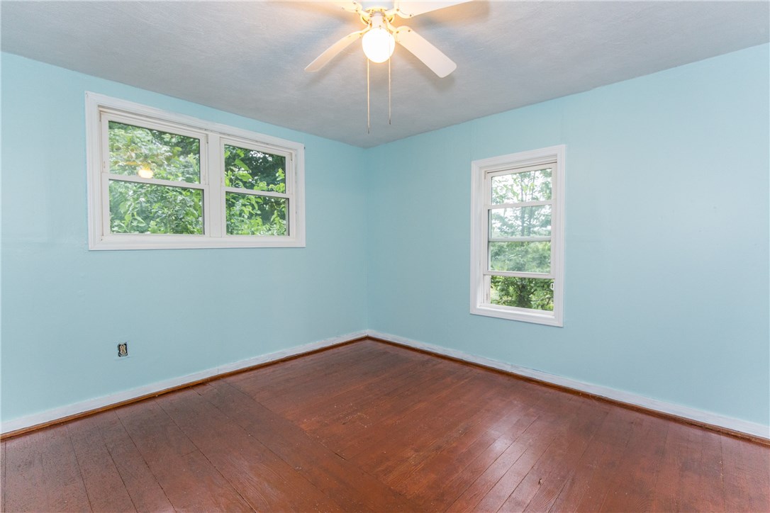 215 Gleaner Chapel Road Scituate, RI 02857 - Photo 8 of 40