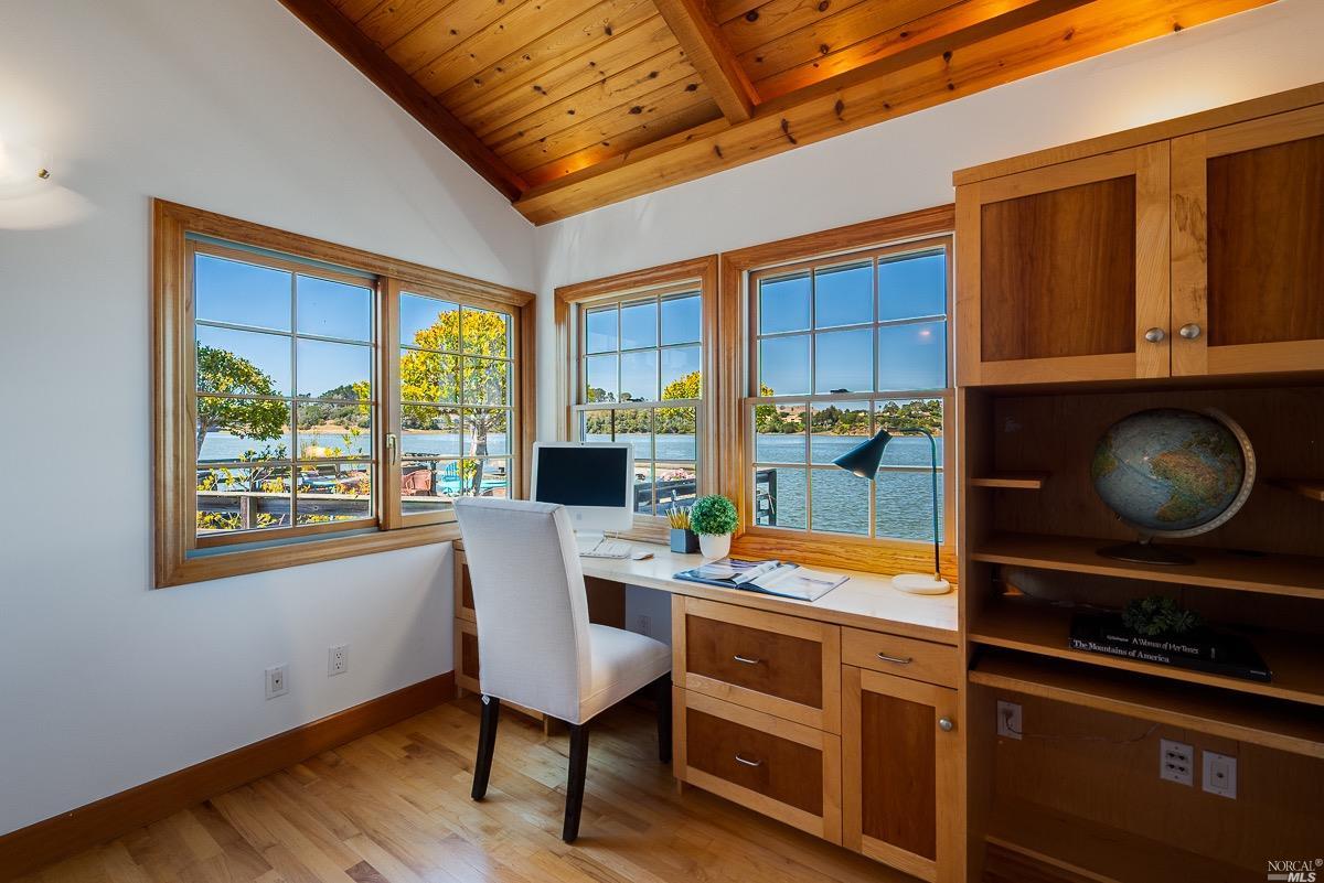 34 Gate 6 1/2 Road Sausalito, CA 94965 - Photo 21 of 33