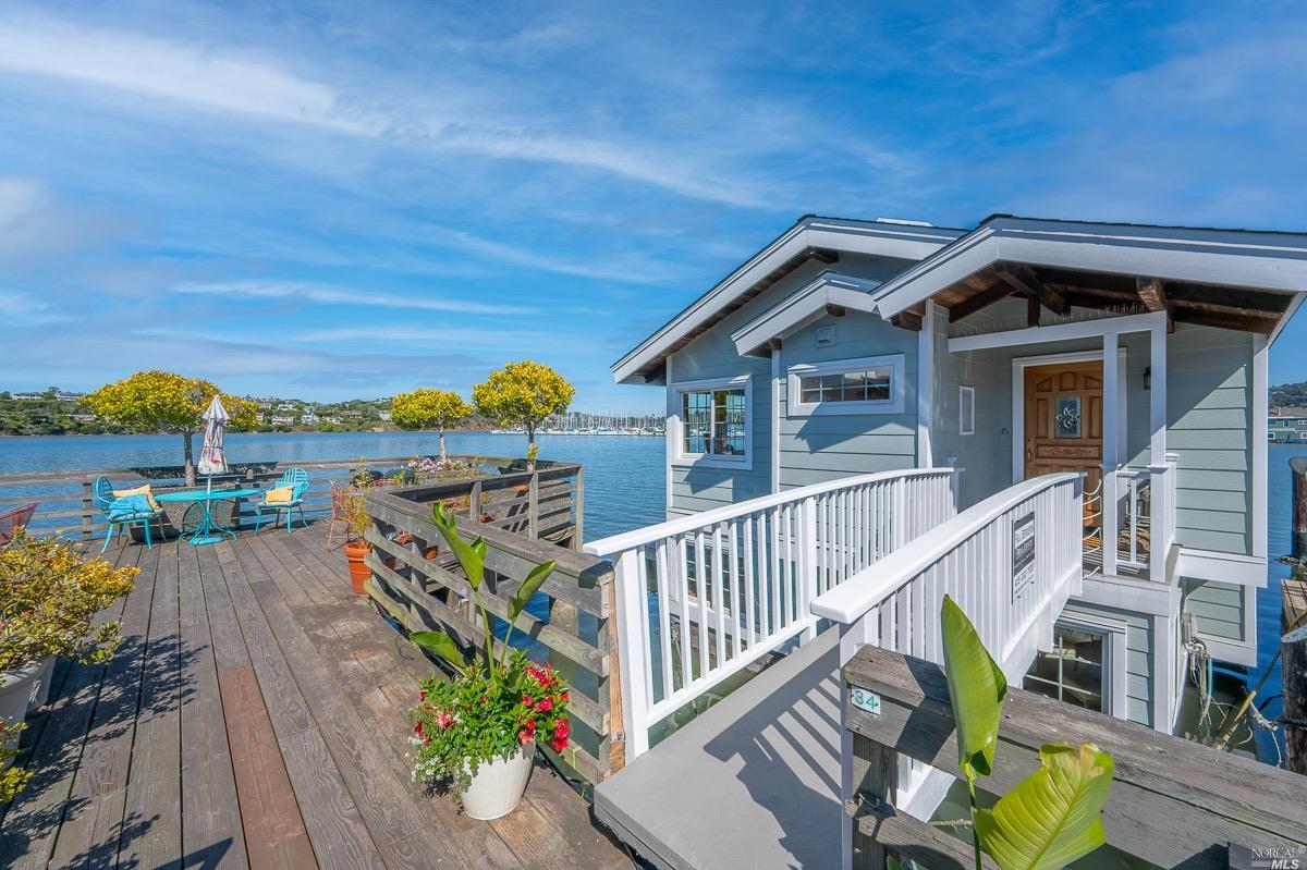 34 Gate 6 1/2 Road Sausalito, CA 94965 - Photo 6 of 33