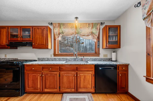 $985,000 | 1054 Stowe Hollow Road, Stowe, VT 05672