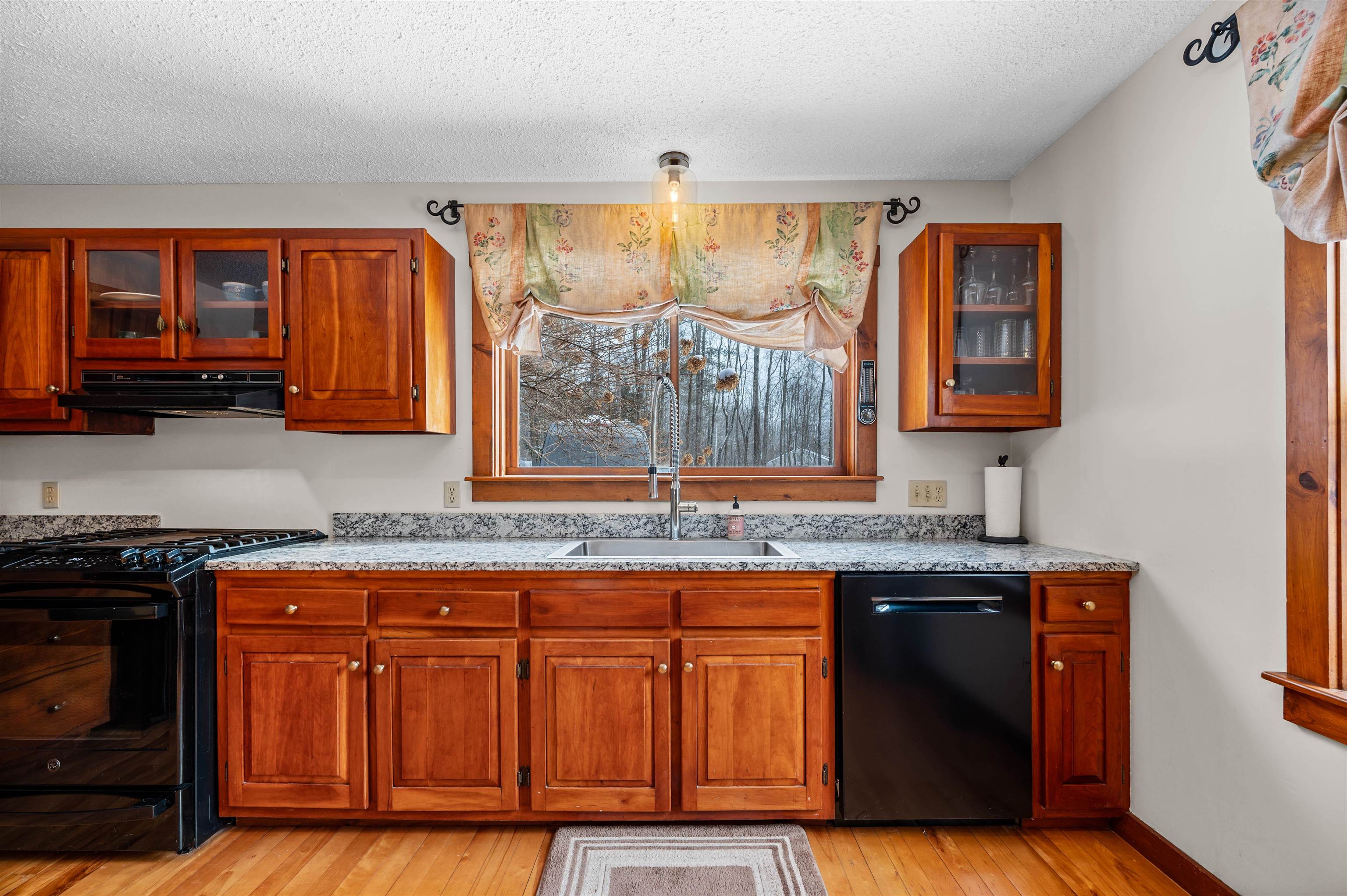 1054 Stowe Hollow Road Stowe, VT 05672 - Photo 11 of 51