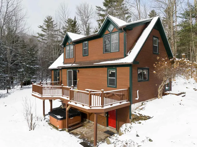 $985,000 | 1054 Stowe Hollow Road, Stowe, VT 05672