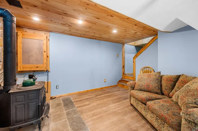 $985,000 | 1054 Stowe Hollow Road, Stowe, VT 05672