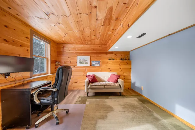 $985,000 | 1054 Stowe Hollow Road, Stowe, VT 05672