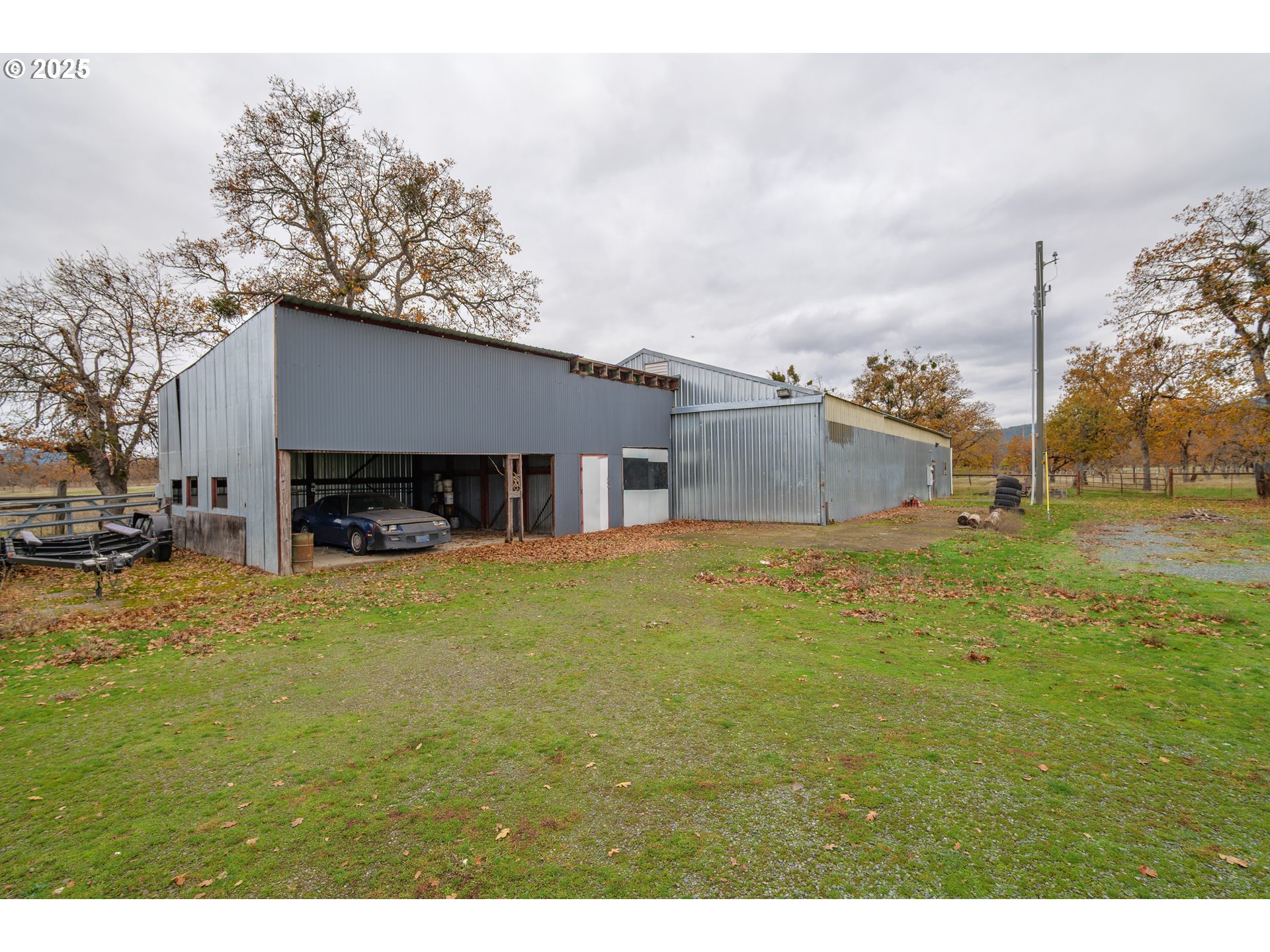5209 Beagle Road White City, OR 97503 - Photo 33 of 48 a view of a backyard