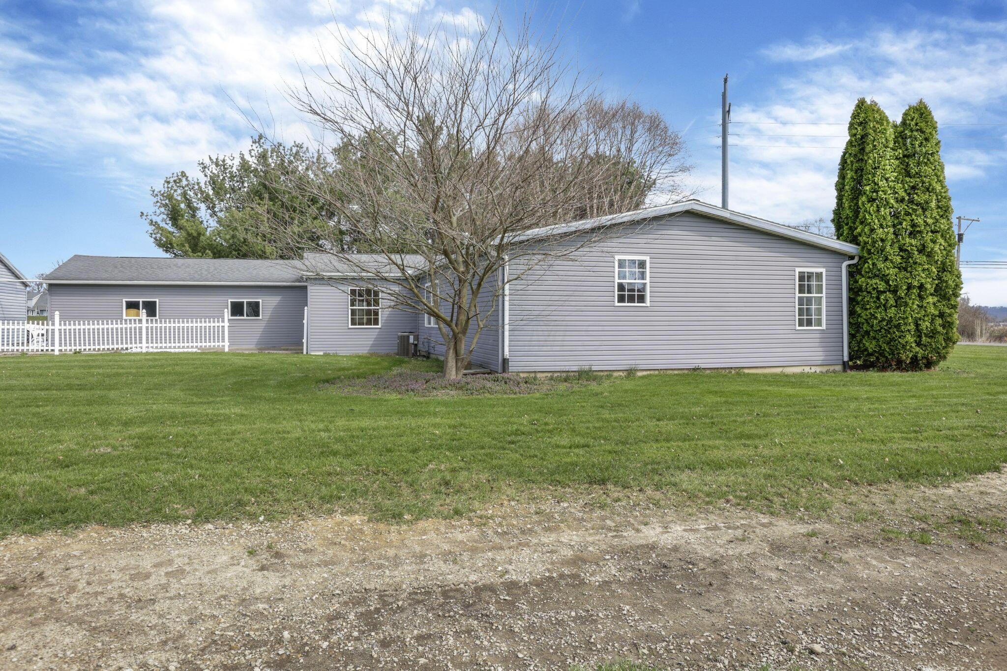 895 Becks Knob Road Southwest Lancaster, OH 43130 - Photo 6 of 71