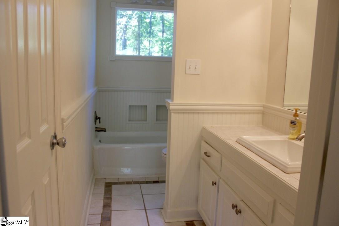 380 Hickory Hollow Road Inman, SC 29349 - Photo 14 of 29