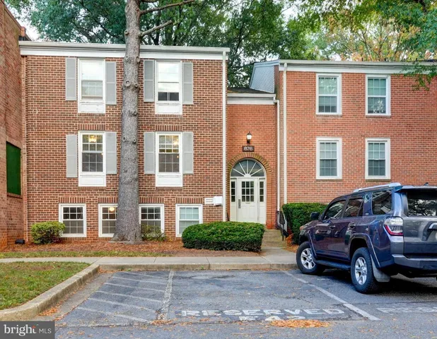 $158,000 | 876 Quince Orchard Boulevard, Unit 876T1, Gaithersburg, MD 20878