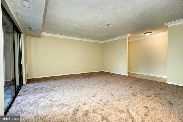 $158,000 | 876 Quince Orchard Boulevard, Unit 876T1, Gaithersburg, MD 20878