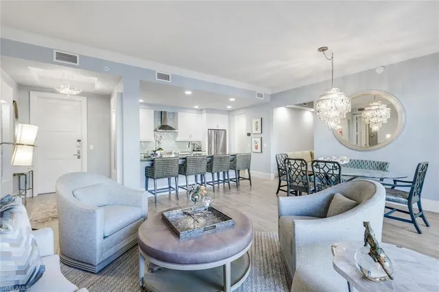 $1,550,000 | 1035 3rd Avenue South, Unit 406, Naples, FL 34102