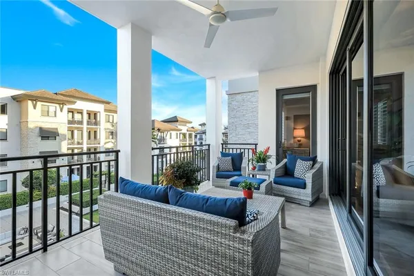 $1,550,000 | 1035 3rd Avenue South, Unit 406, Naples, FL 34102