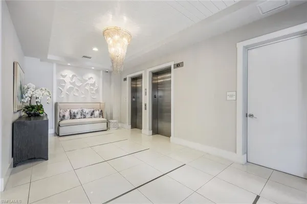 $1,550,000 | 1035 3rd Avenue South, Unit 406, Naples, FL 34102