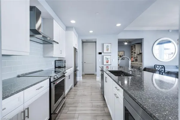 $1,550,000 | 1035 3rd Avenue South, Unit 406, Naples, FL 34102