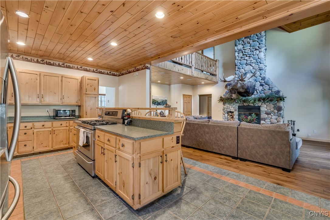 109 Fletcher Road Webb, NY 13420 - Photo 9 of 42