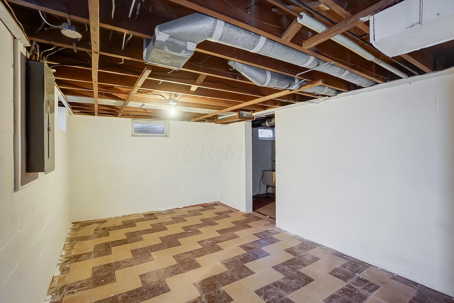 2017 Jervis Road Columbus, OH 43221 - Photo 28 of 40 50044179-032_web