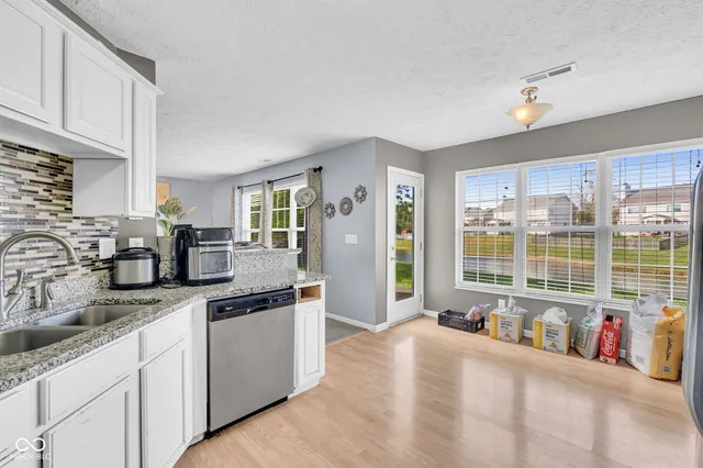 $360,000 | 8626 Golden Falls Circle, Avon, IN 46123