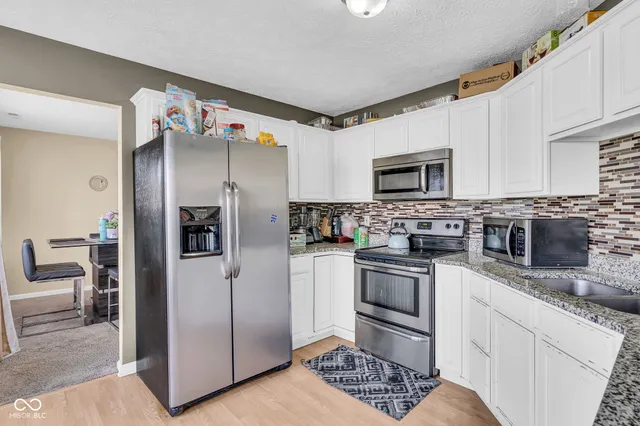 $360,000 | 8626 Golden Falls Circle, Avon, IN 46123