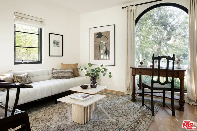 $1,595,000 | 5308 Hillcrest Drive, Los Angeles, CA 90043