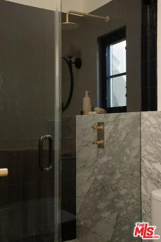 $1,595,000 | 5308 Hillcrest Drive, Los Angeles, CA 90043