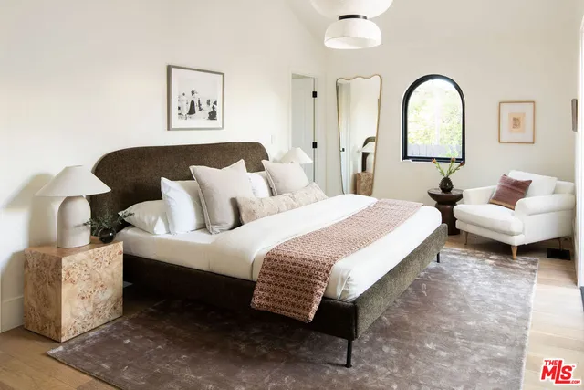 $1,595,000 | 5308 Hillcrest Drive, Los Angeles, CA 90043