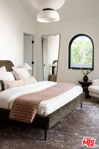 $1,595,000 | 5308 Hillcrest Drive, Los Angeles, CA 90043