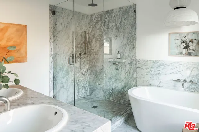 $1,595,000 | 5308 Hillcrest Drive, Los Angeles, CA 90043