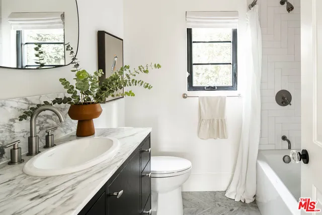 $1,595,000 | 5308 Hillcrest Drive, Los Angeles, CA 90043