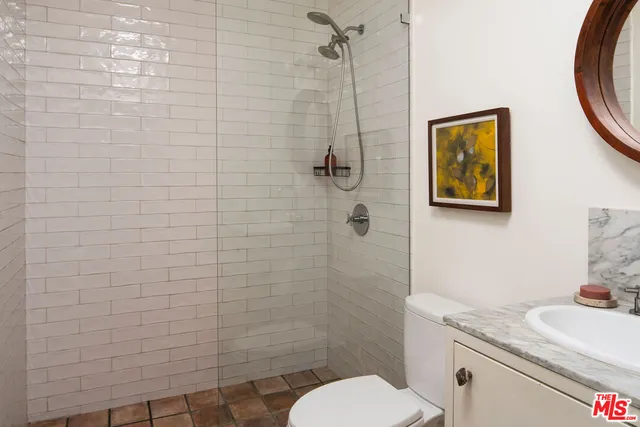 $1,595,000 | 5308 Hillcrest Drive, Los Angeles, CA 90043