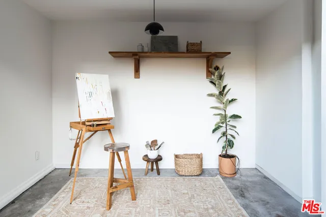 $1,595,000 | 5308 Hillcrest Drive, Los Angeles, CA 90043