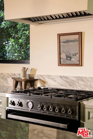 $1,595,000 | 5308 Hillcrest Drive, Los Angeles, CA 90043