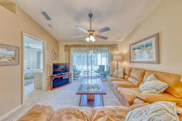 $2,200 | 5634 Sheffield Greene Circle, Unit 18, Sarasota, FL 34235