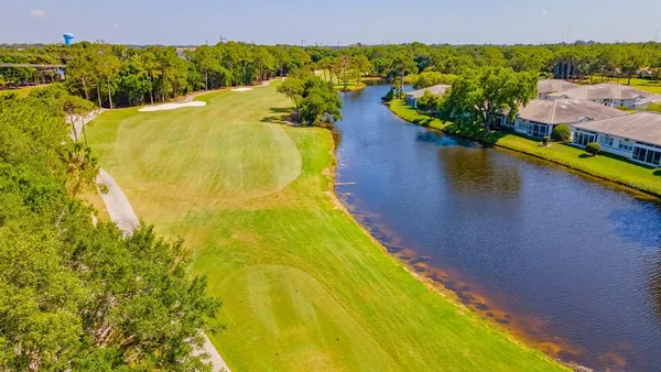 $2,200 | 5634 Sheffield Greene Circle, Unit 18, Sarasota, FL 34235