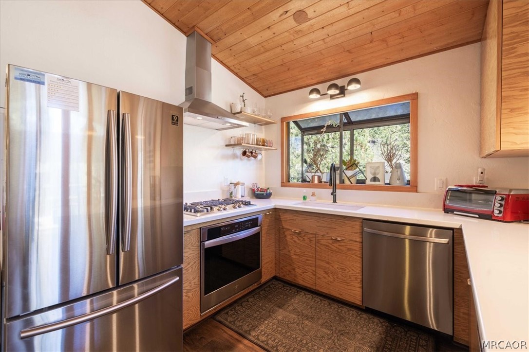 1231 Ridge Road Fawnskin, CA 92333 - Photo 13 of 34